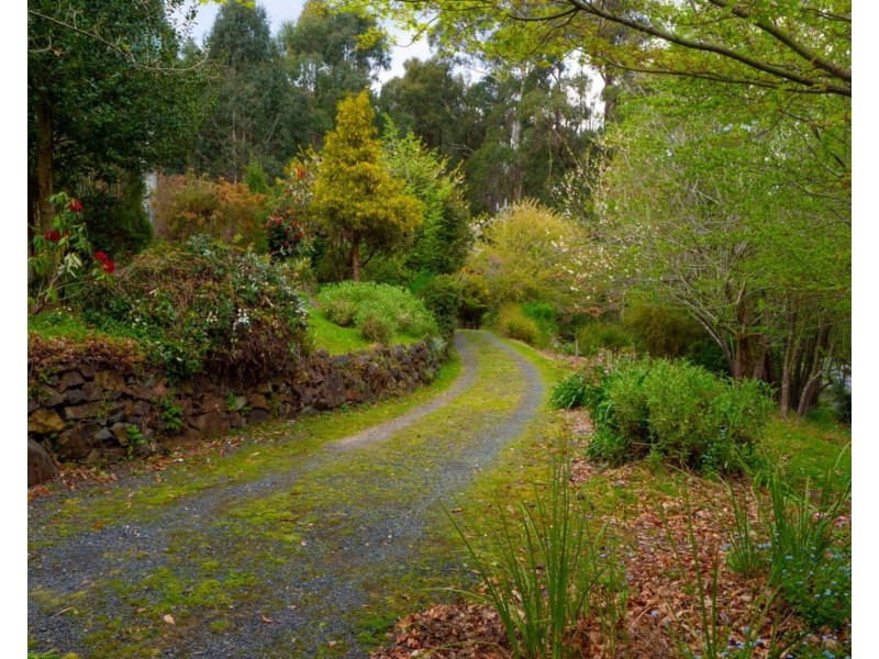 2/18 Woods Point Road, Marysville VIC 3779