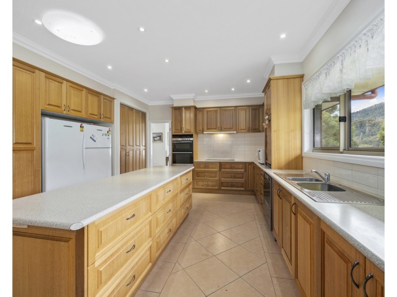 14 Gould Terrace, Marysville VIC 3779
