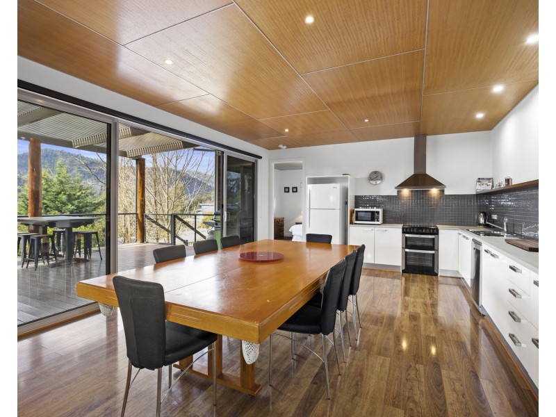 19 Allison Crescent, Marysville VIC 3779