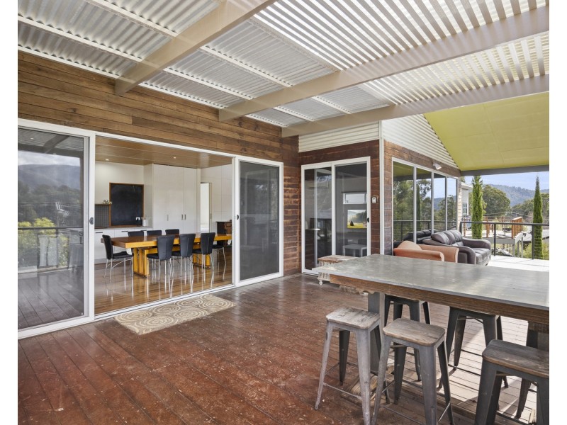 19 Allison Crescent, Marysville VIC 3779