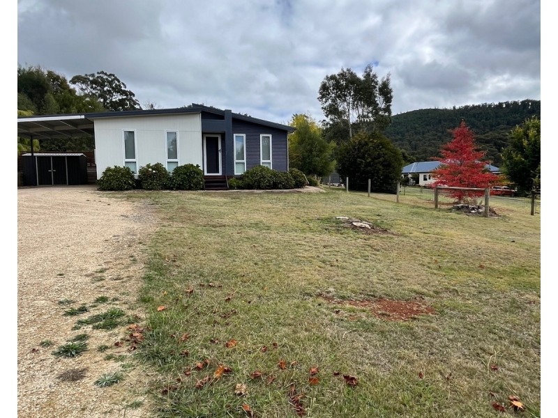 7 Racecourse Road, Marysville VIC 3779