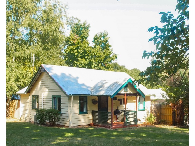 6 Woods Point Road, Marysville VIC 3779