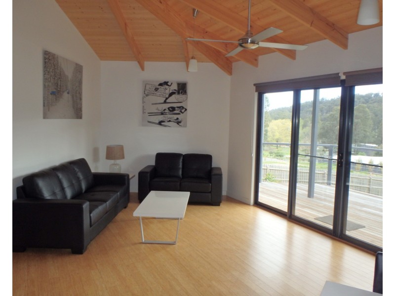 8 Hull Road, Marysville VIC 3779