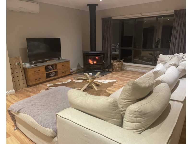 6 Aubrey Cuzens Drive, Marysville VIC 3779