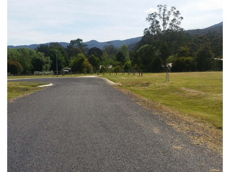 27 Waters Place, Buxton VIC 3711