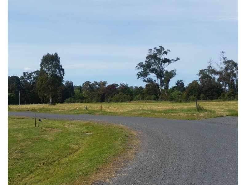 27 Waters Place, Buxton VIC 3711