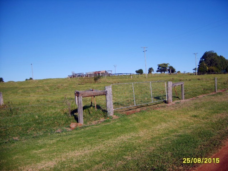 Wattle Grove QLD 4610