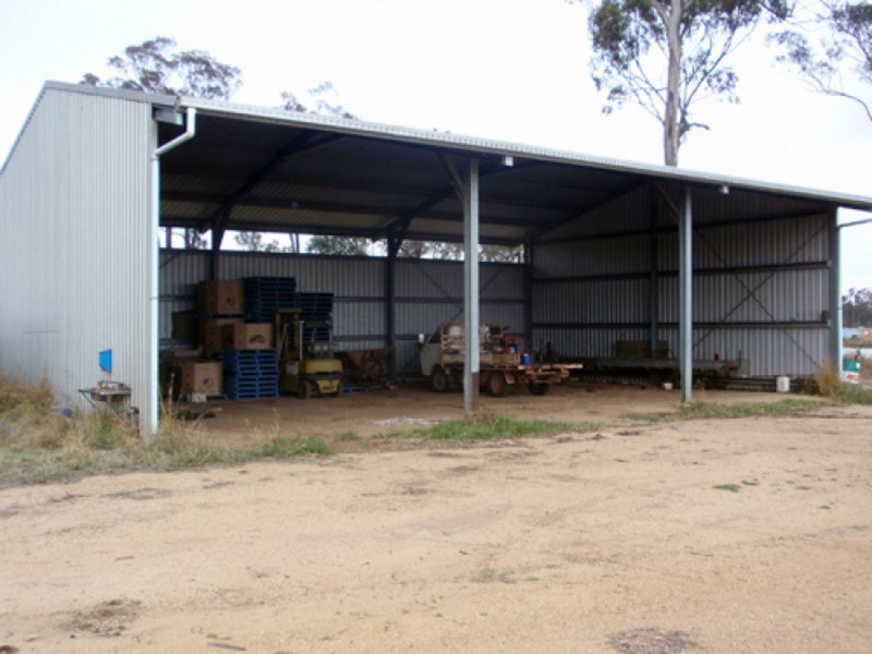 Wattle Grove QLD 4610