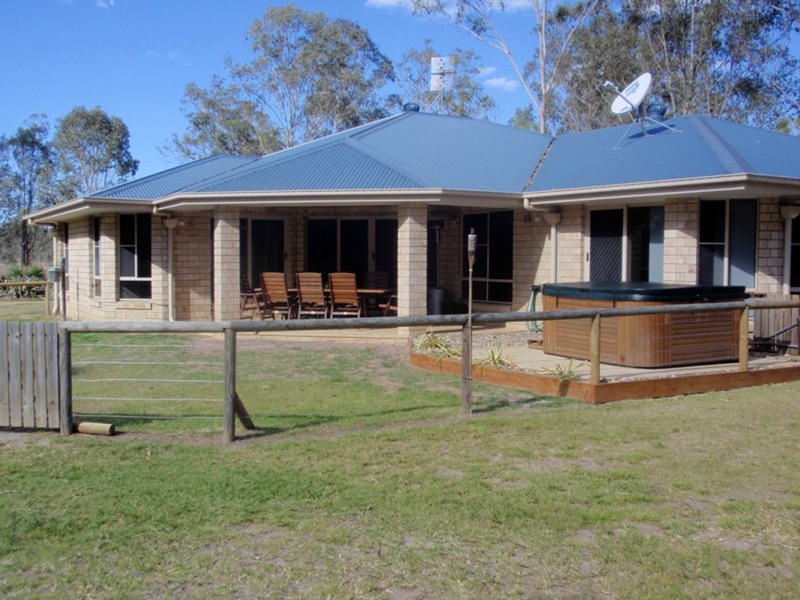 Wattle Camp QLD 4615
