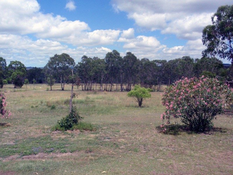 Brooklands QLD 4615
