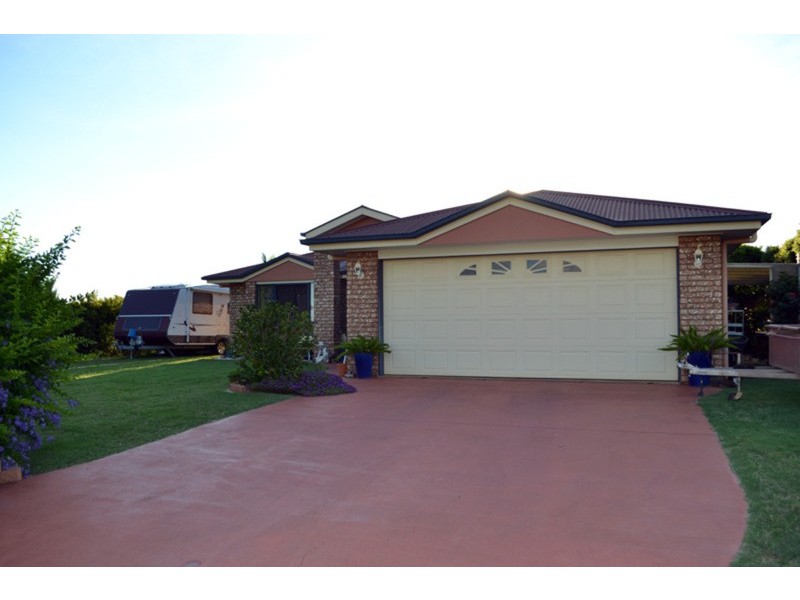 8 Dell Court, Kingaroy QLD 4610
