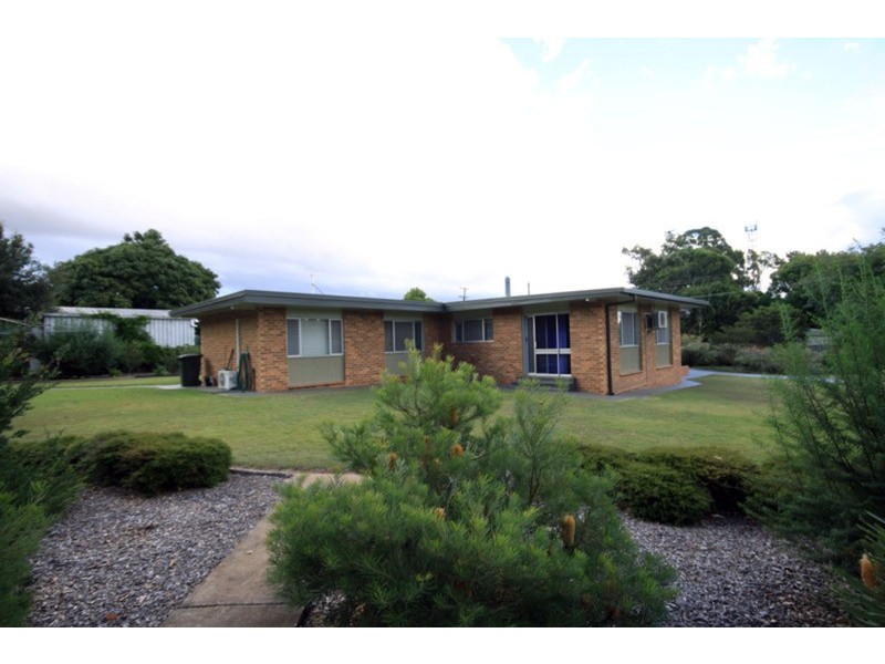 2 McLaughlin Street, Kingaroy QLD 4610