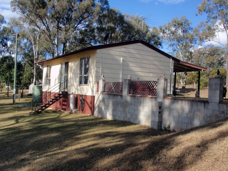 Brooklands QLD 4615