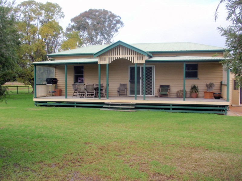 Wooroolin QLD 4608