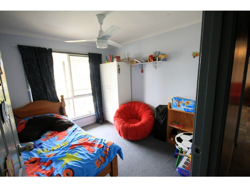 35 Cairns Street, Nanango QLD 4615