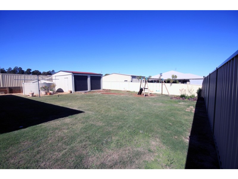 7 Allan Place, Kingaroy QLD 4610