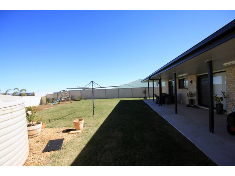 7 Allan Place, Kingaroy QLD 4610