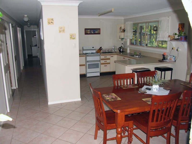 87 Thompsons Road, Nanango QLD 4615
