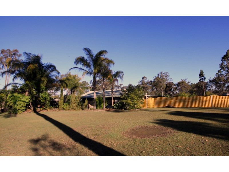 301 Carbeen Crescent, Nanango QLD 4615