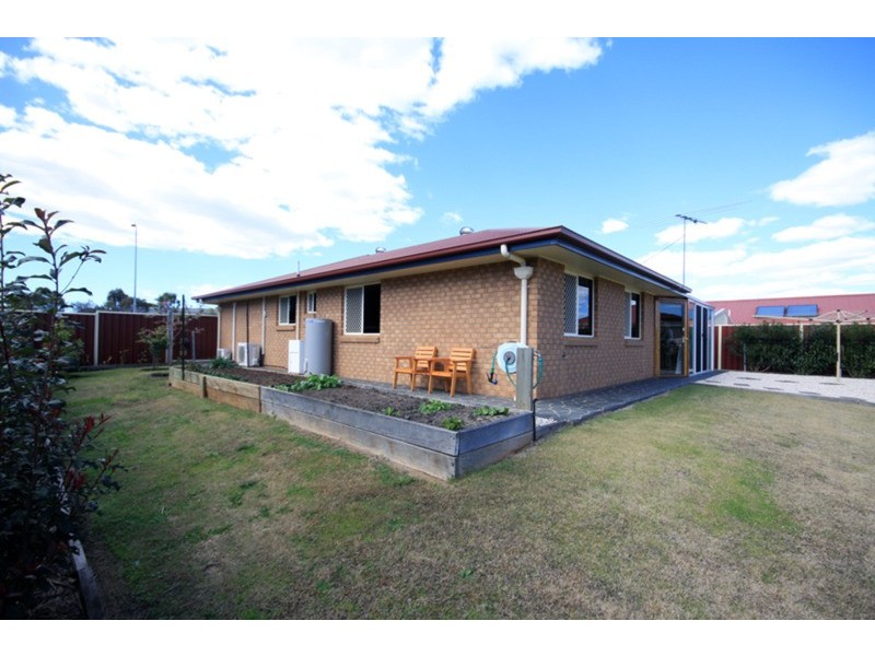 94 Windsor  Circle, Kingaroy QLD 4610