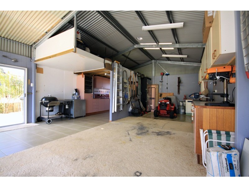 94 Windsor  Circle, Kingaroy QLD 4610