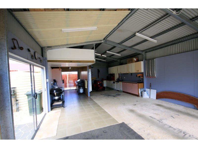 94 Windsor  Circle, Kingaroy QLD 4610