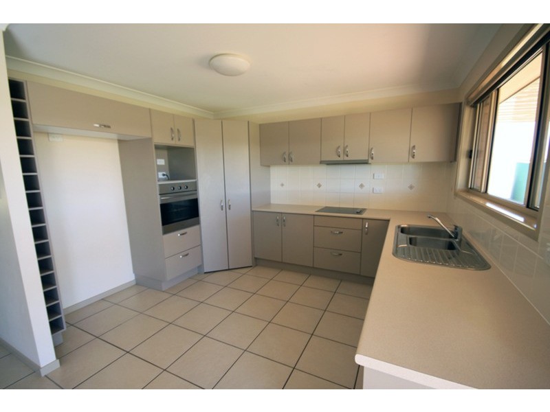 171-173 Premier Drive, Kingaroy QLD 4610