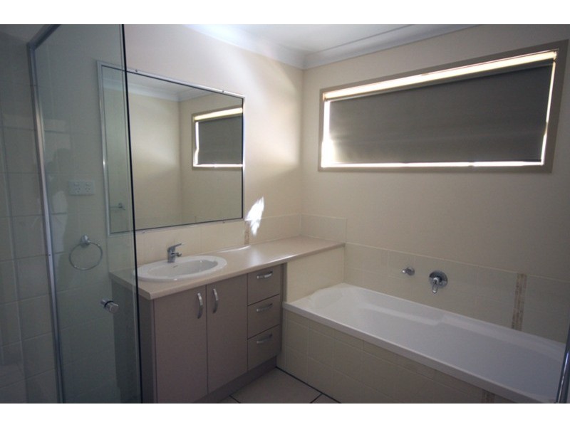 171-173 Premier Drive, Kingaroy QLD 4610