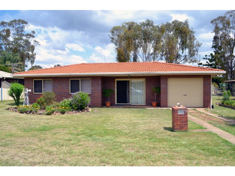5 Agnes Street, Kingaroy QLD 4610