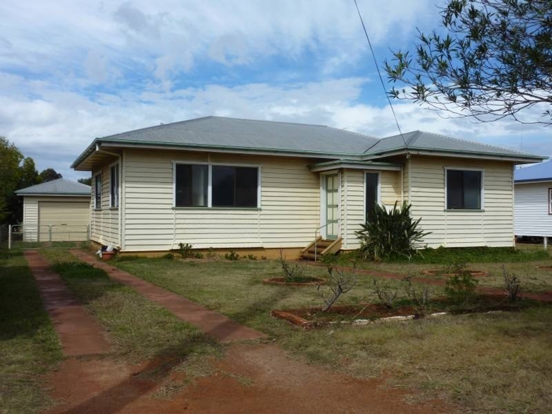 54 Youngman Street, Kingaroy QLD 4610