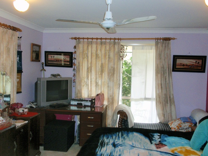Blackbutt QLD 4306