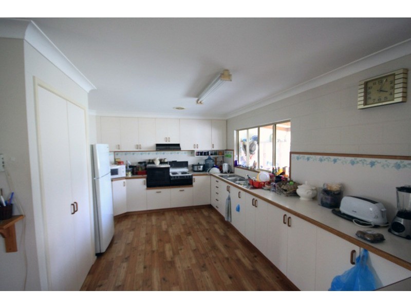 24 Julie Street, Taabinga QLD 4610