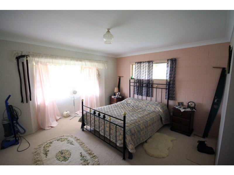 24 Julie Street, Taabinga QLD 4610