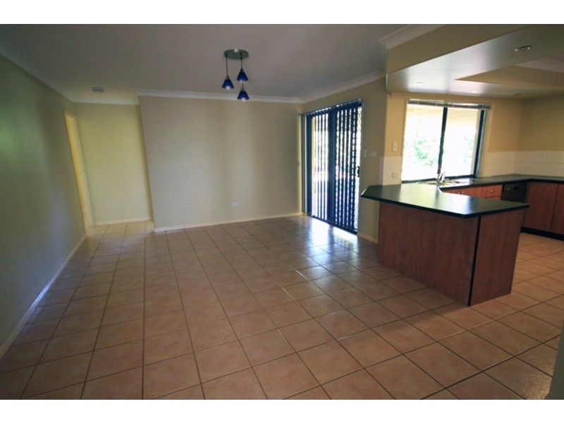 8 Avocado Crescent, Kingaroy QLD 4610