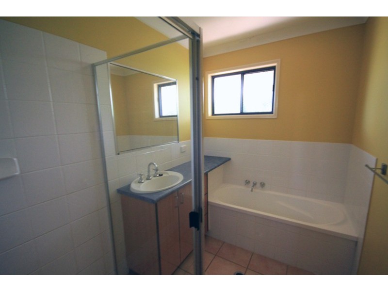 8 Avocado Crescent, Kingaroy QLD 4610