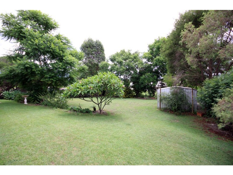 16 Murray Parade, Kingaroy QLD 4610