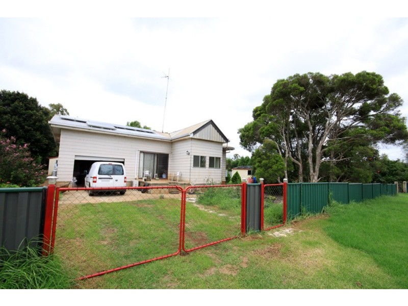 33 Collier Street, Kumbia QLD 4610
