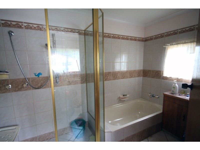 33 Collier Street, Kumbia QLD 4610