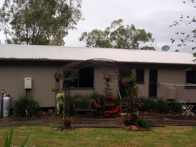 2A Millar  Street, Yarraman QLD 4614