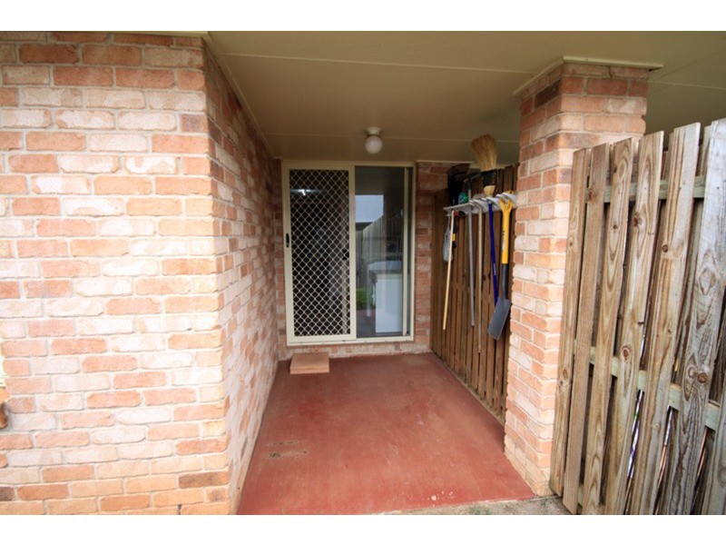 2/13 Tessmanns Road, Kingaroy QLD 4610