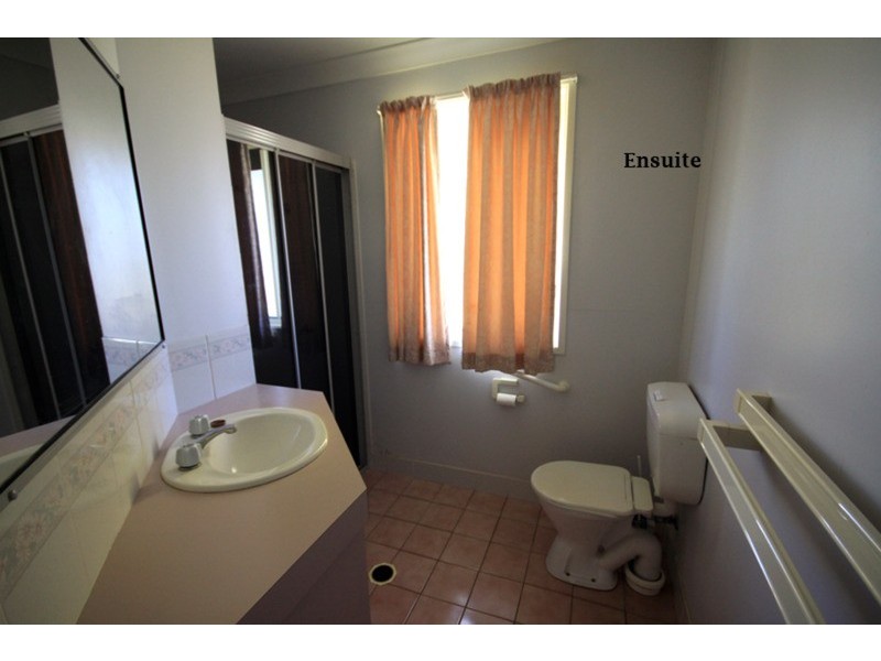 1 Nevin Court, Kingaroy QLD 4610