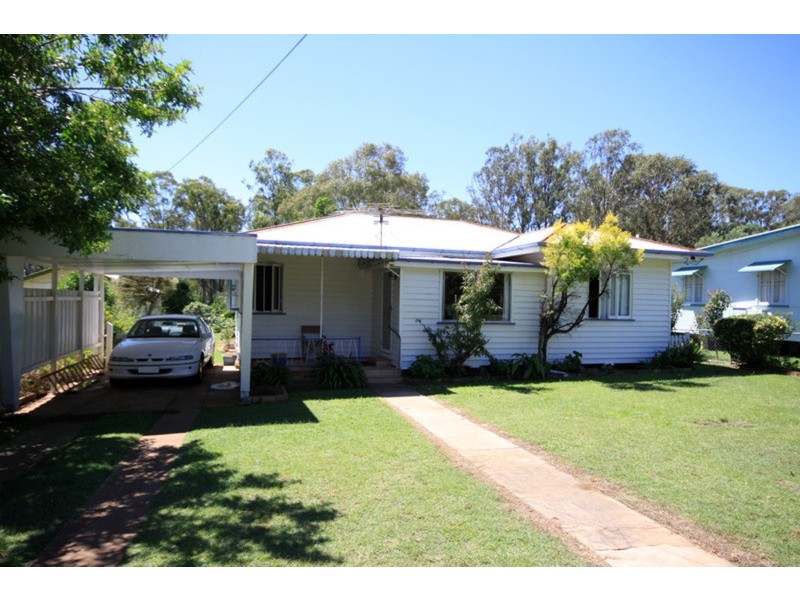 24 Knight Street, Kingaroy QLD 4610