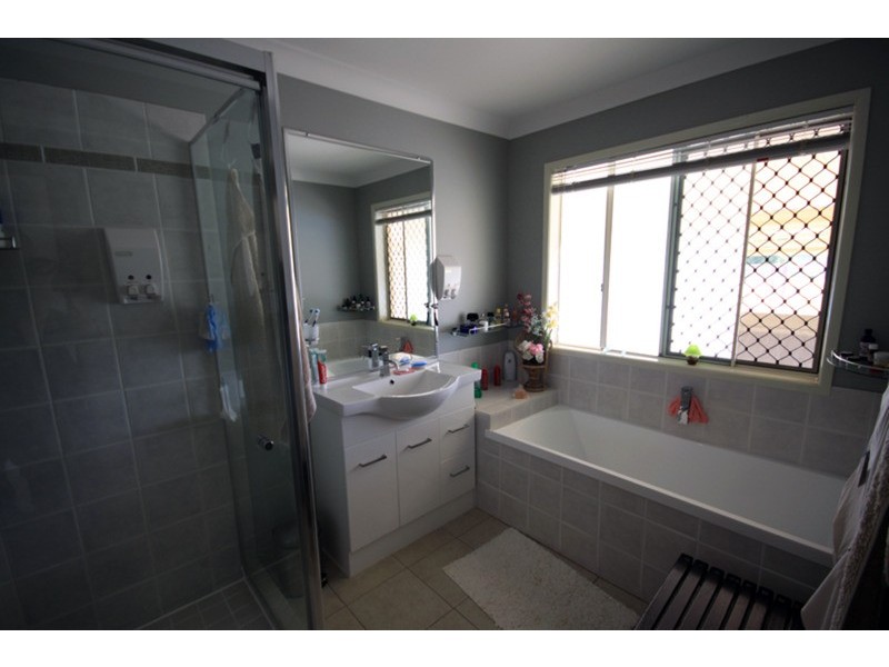 9 – 11 Albion Street, Kingaroy QLD 4610