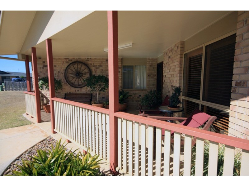 9 David Place, Kingaroy QLD 4610