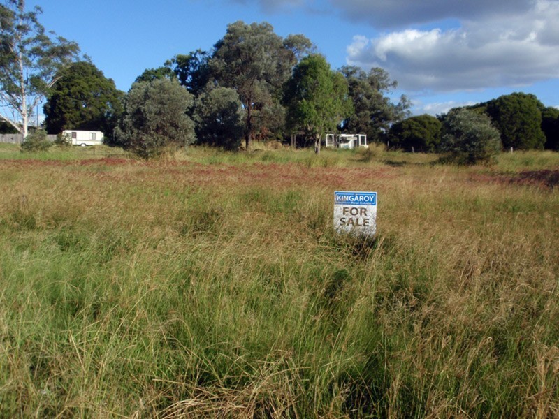 28  Jellicoe  Street, Proston QLD 4613