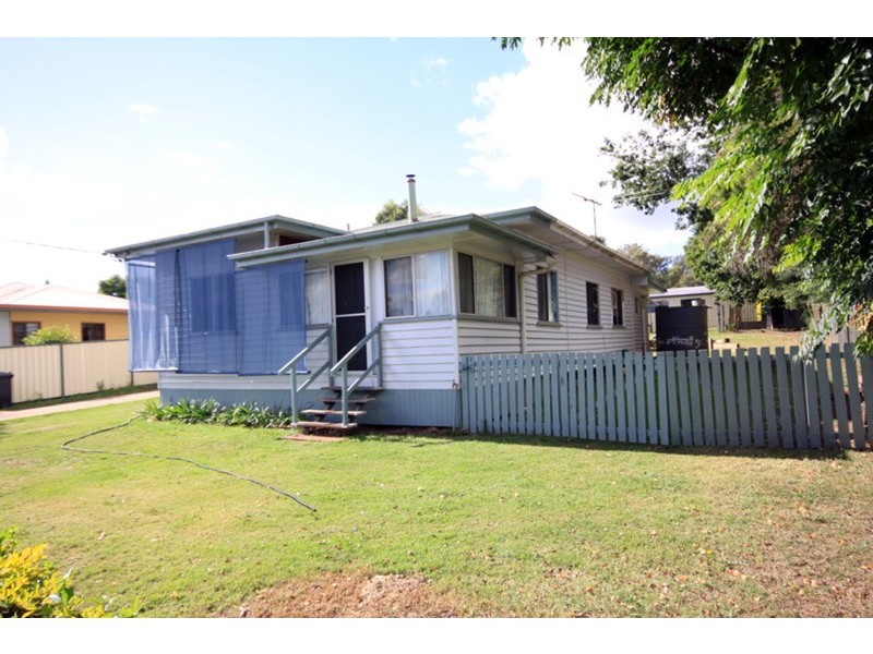 50 Carinya Street, Kingaroy QLD 4610