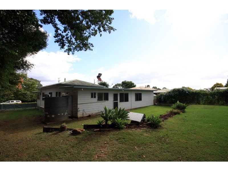 50 Carinya Street, Kingaroy QLD 4610