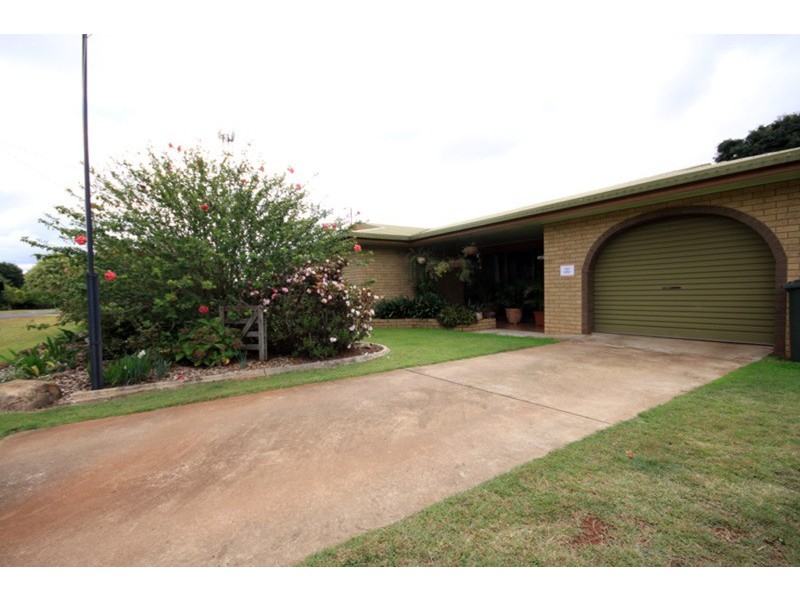 20 Reservoir  Street, Kingaroy QLD 4610