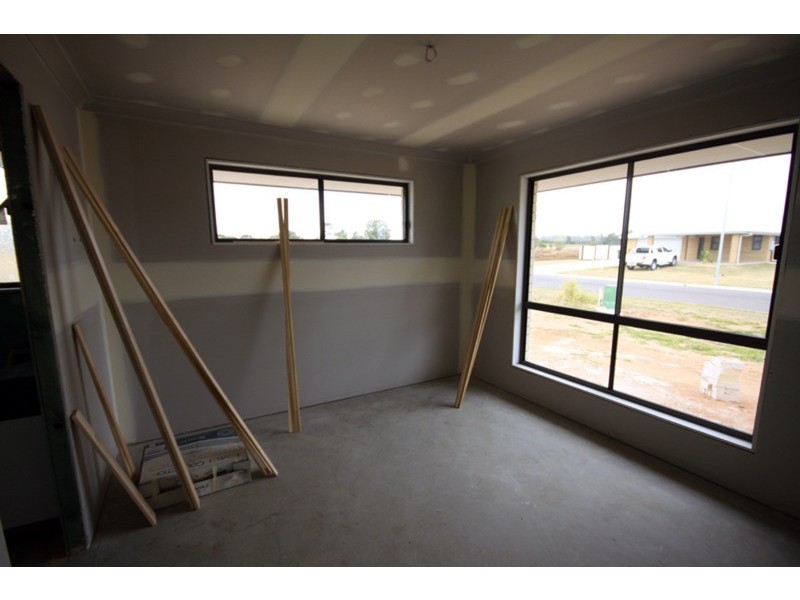 1/Lot 13 Dudley Street, Chinchilla QLD 4413