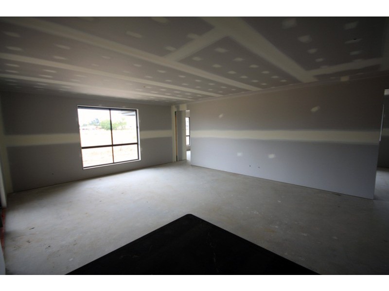 2/Lot 13 Dudley Street, Chinchilla QLD 4413